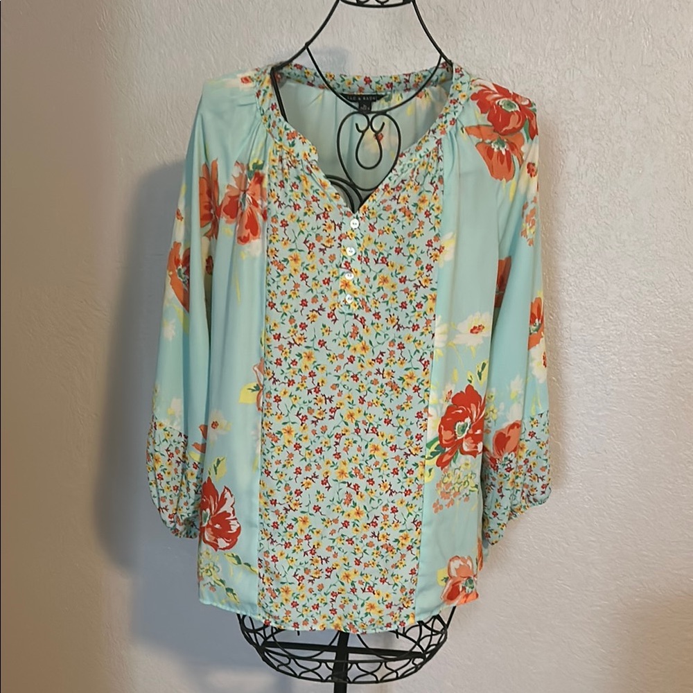 Floral Print Women's Top - Light Blue
